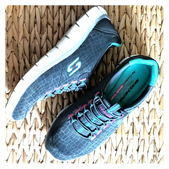 skechers empire rock around